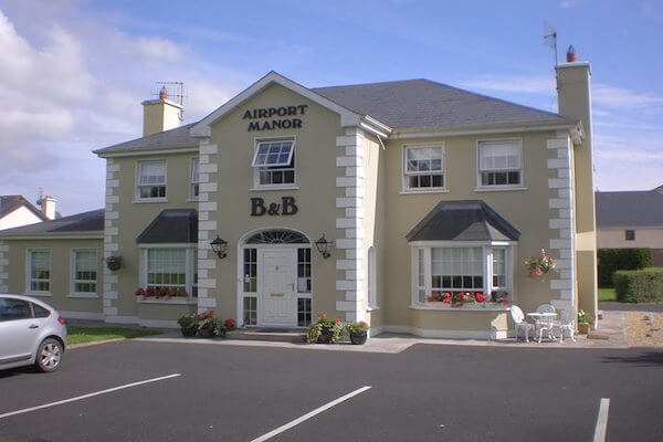 Exterior Image of Airport Manor B&B Shannon