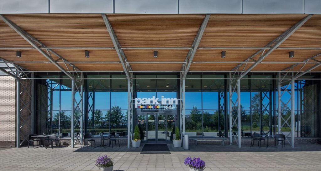 Park Inn by Radisson Oslo Airport
